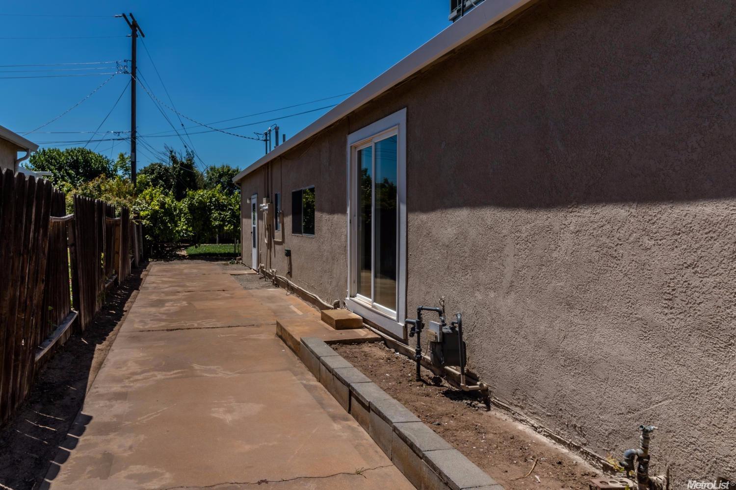 1300 S Crescent Ave, Lodi, CA 95240 photo 21