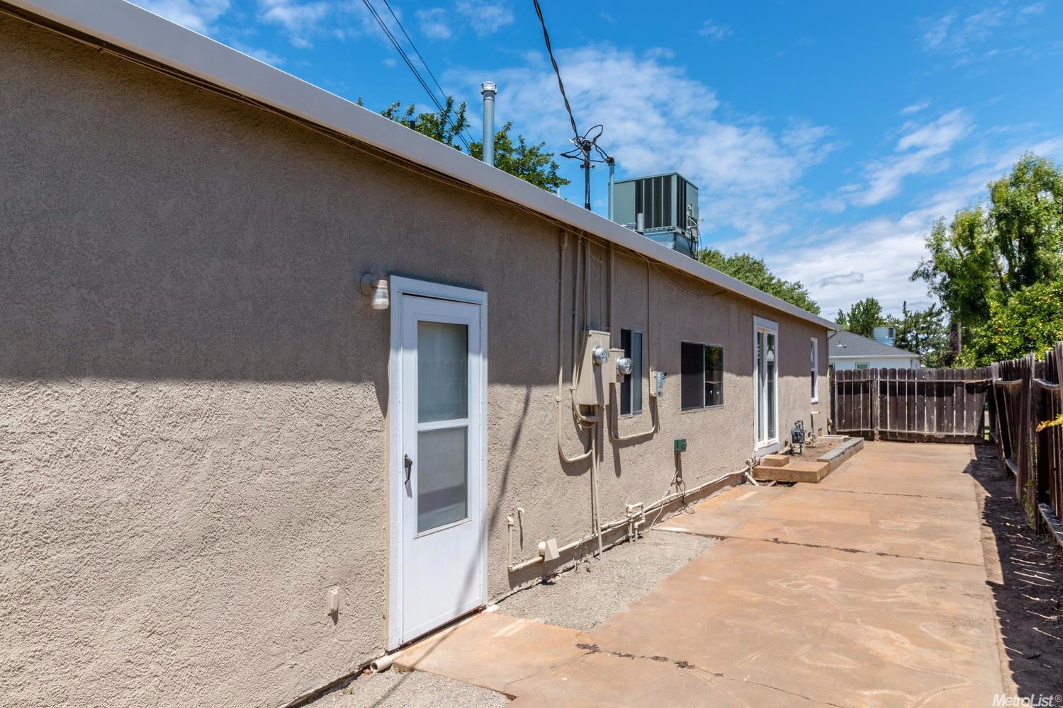 1300 S Crescent Ave, Lodi, CA 95240 photo 20