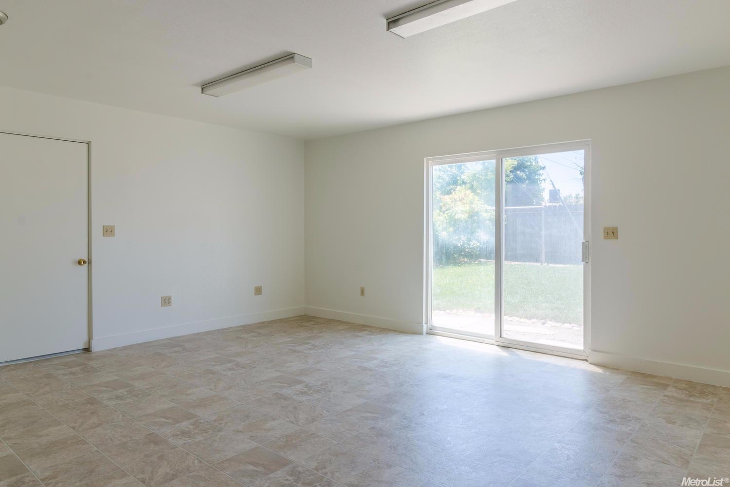 1300 S Crescent Ave, Lodi, CA 95240 photo 18