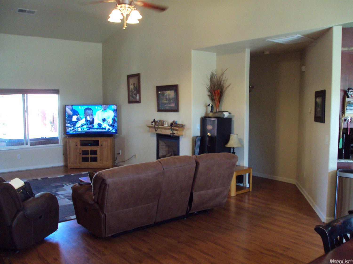1140 Serr Dr, Turlock, CA 95380 photo 8