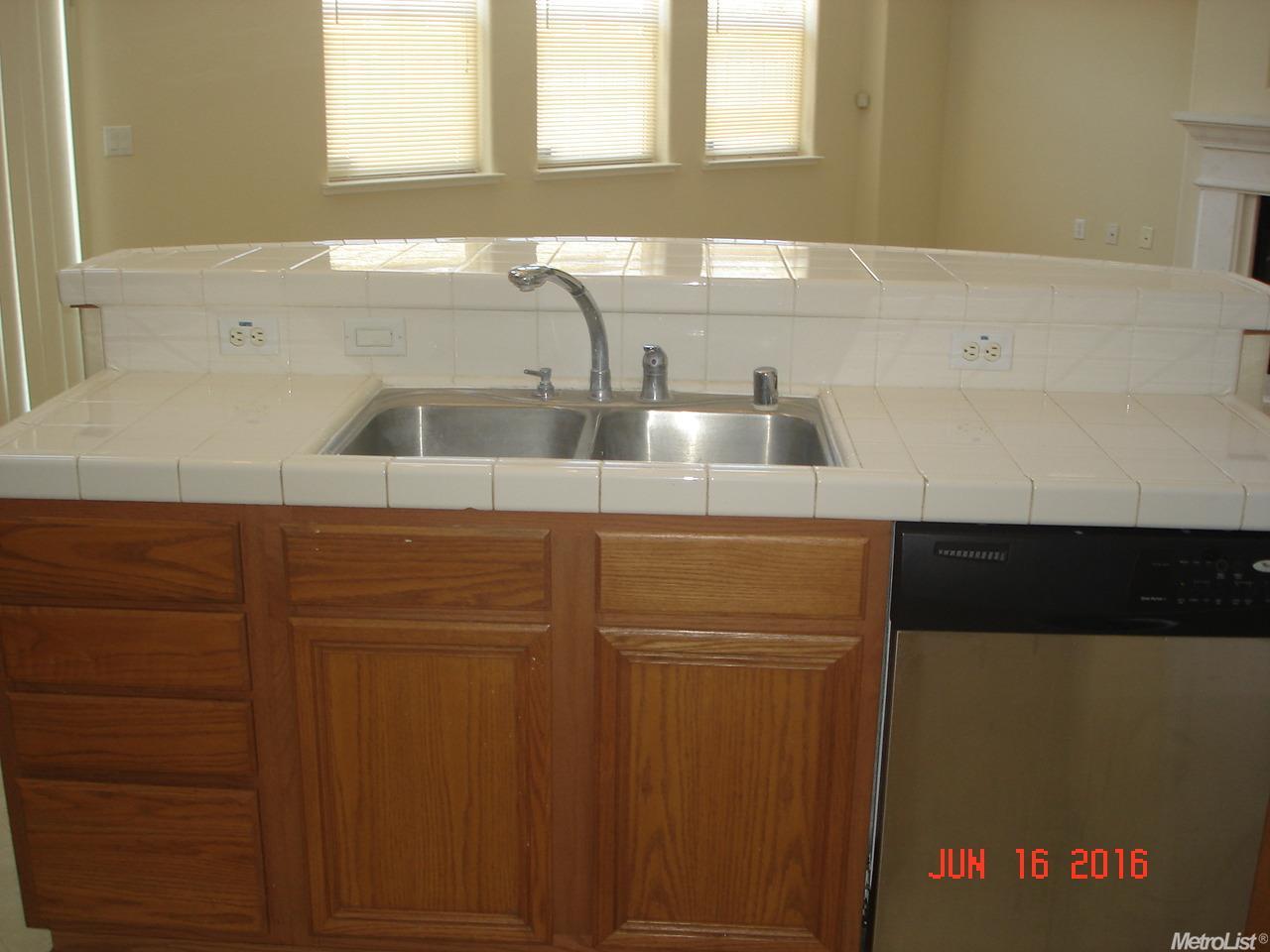 533 Grapevine Pl, Lathrop, CA 95330 photo 22