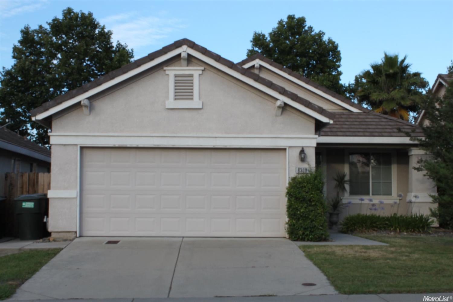 8308 White Spruce Dr, Antelope, CA 95843 photo 1