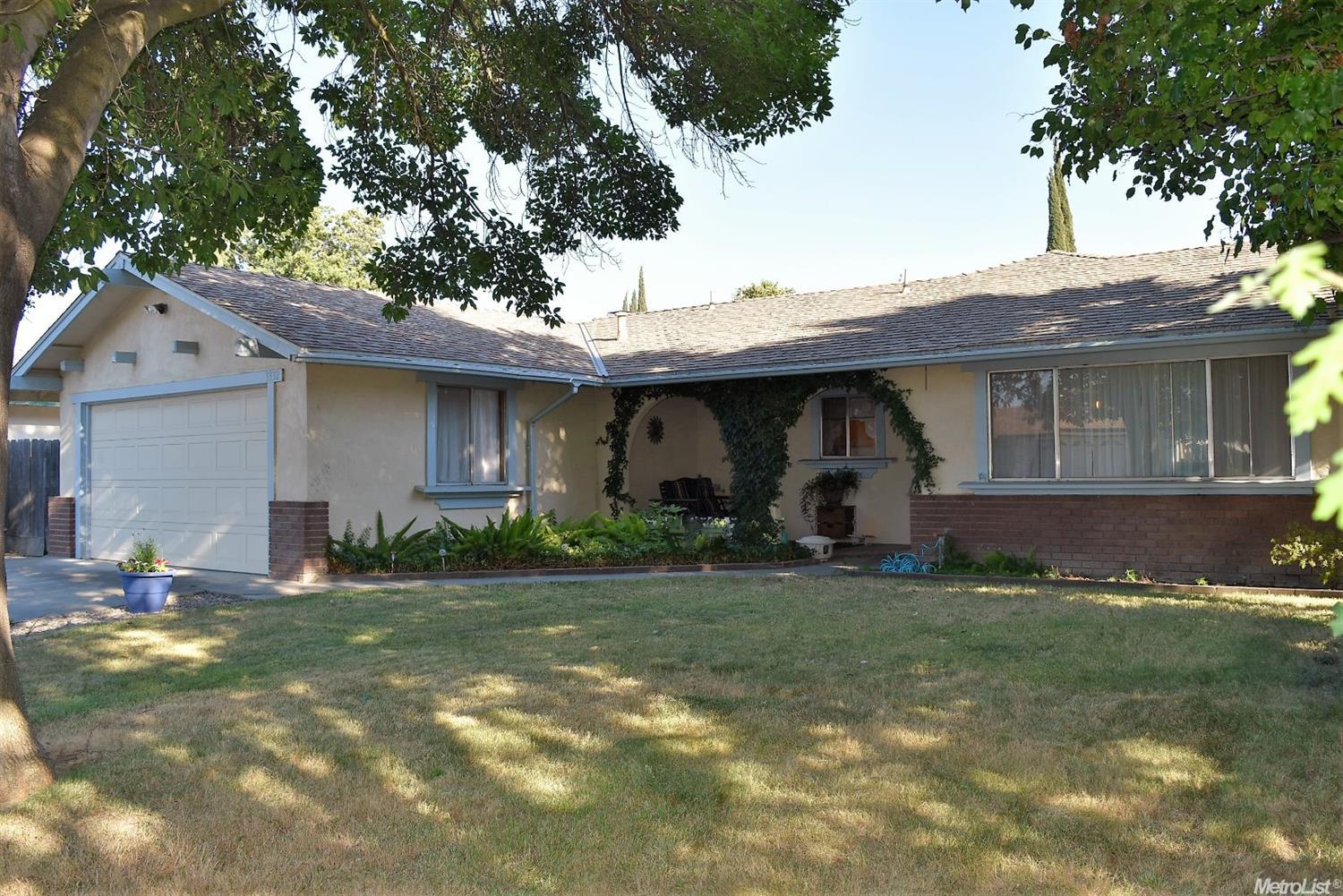 3332 Wild Palms Dr, Modesto, CA 95355 photo 1