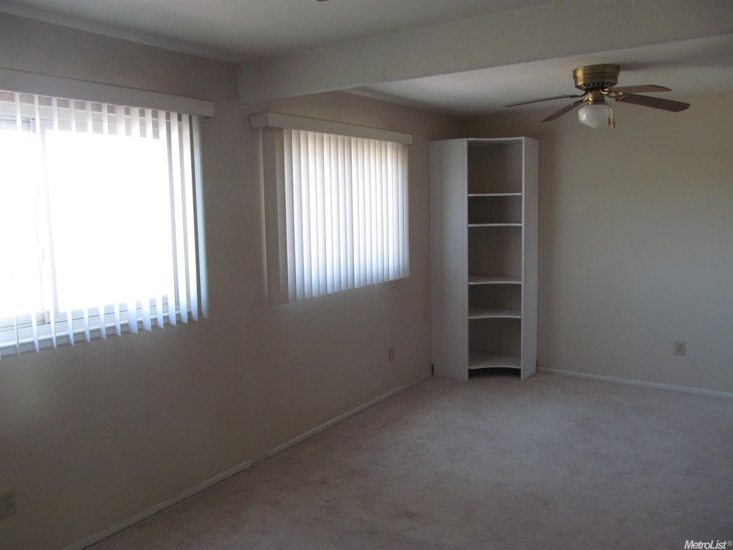 880 Georgetown Ave, Turlock, CA 95382 photo 16