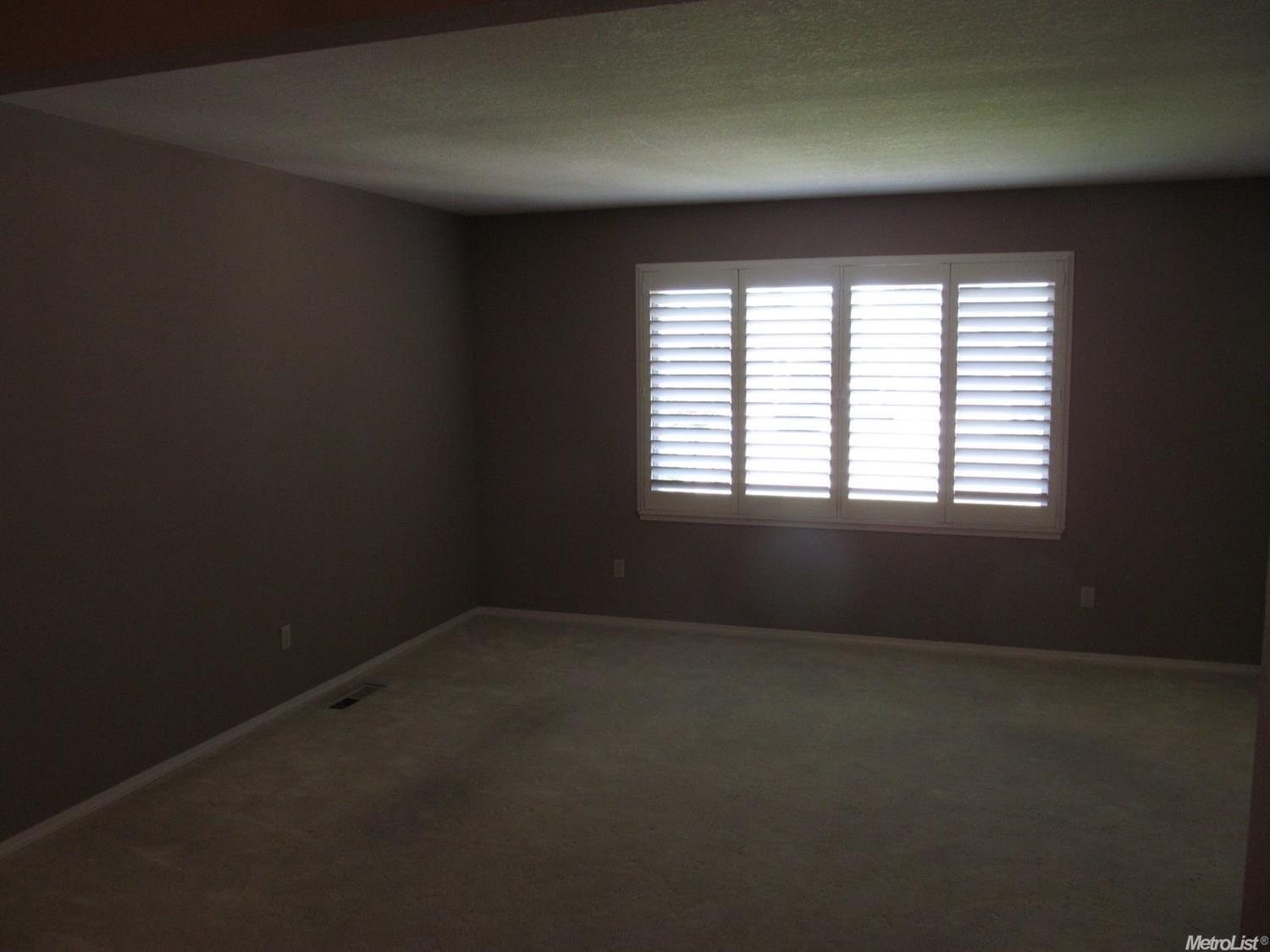 880 Georgetown Ave, Turlock, CA 95382 photo 4