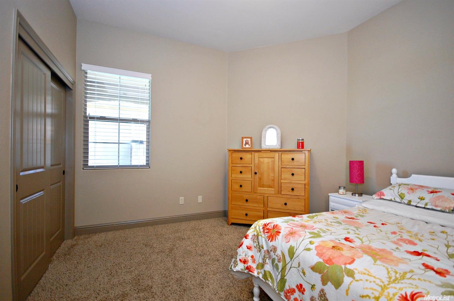 4670 N Berkeley Ave, Turlock, CA 95382 photo 18