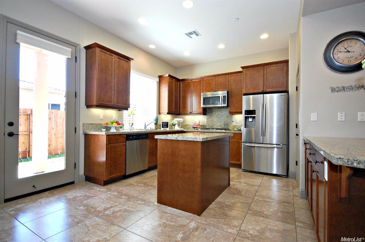 4670 N Berkeley Ave, Turlock, CA 95382 photo 8