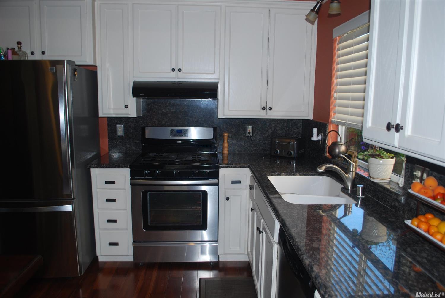 2832 Abel Ct, Modesto, CA 95358 photo 2