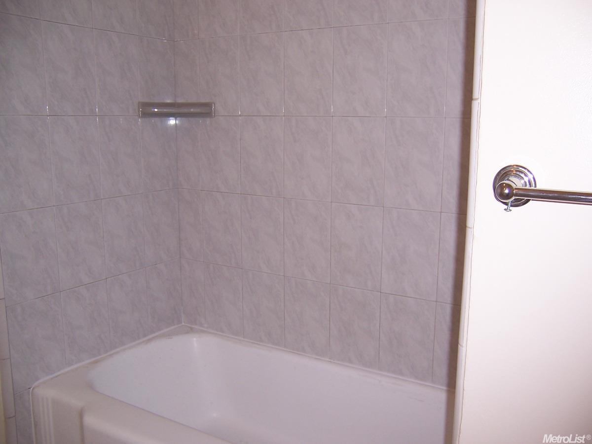 221 E 12th St, Tracy, CA 95376 photo 7