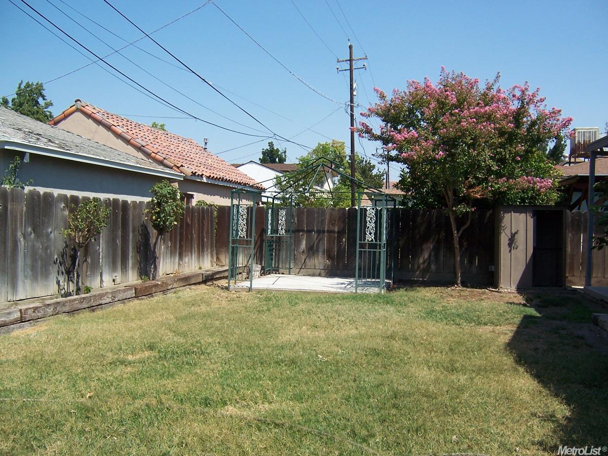 221 E 12th St, Tracy, CA 95376 photo 11