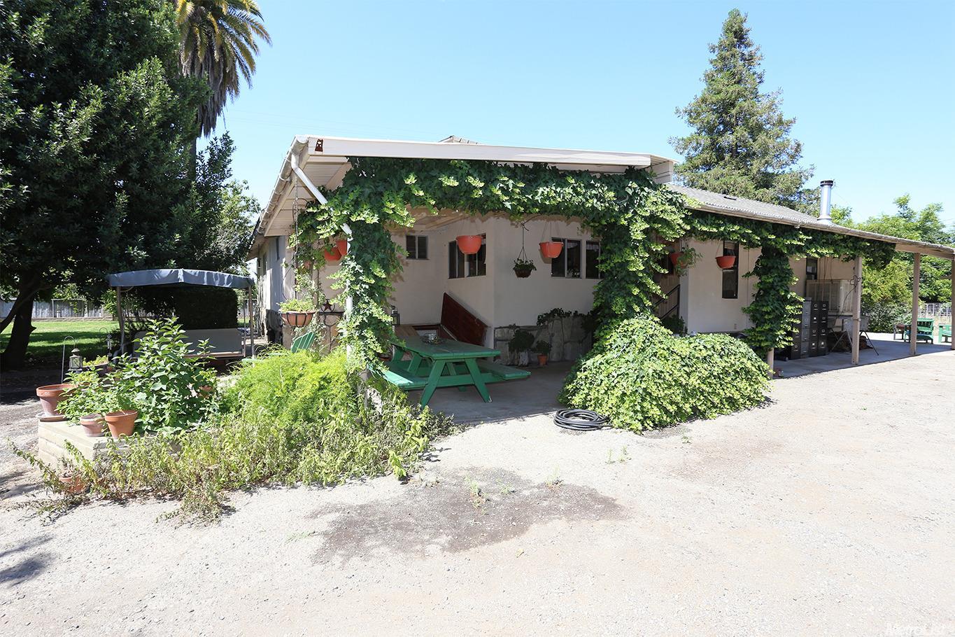 17101 E French Camp Rd, Ripon, CA 95366 photo 2