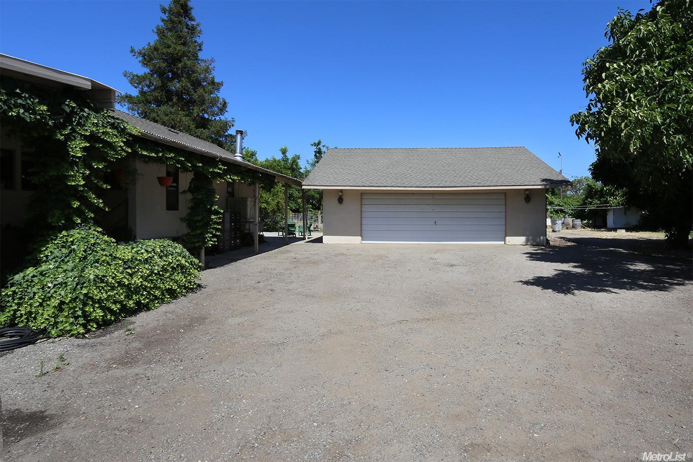 17101 E French Camp Rd, Ripon, CA 95366 photo 3