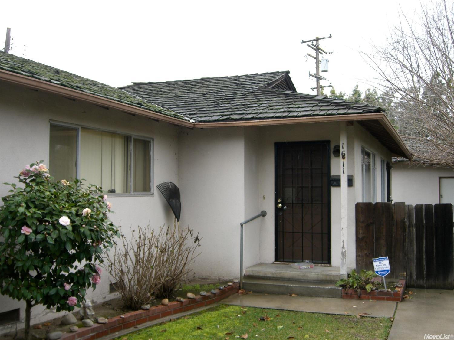 1611 Tully Rd, Modesto, CA 95350 photo 1