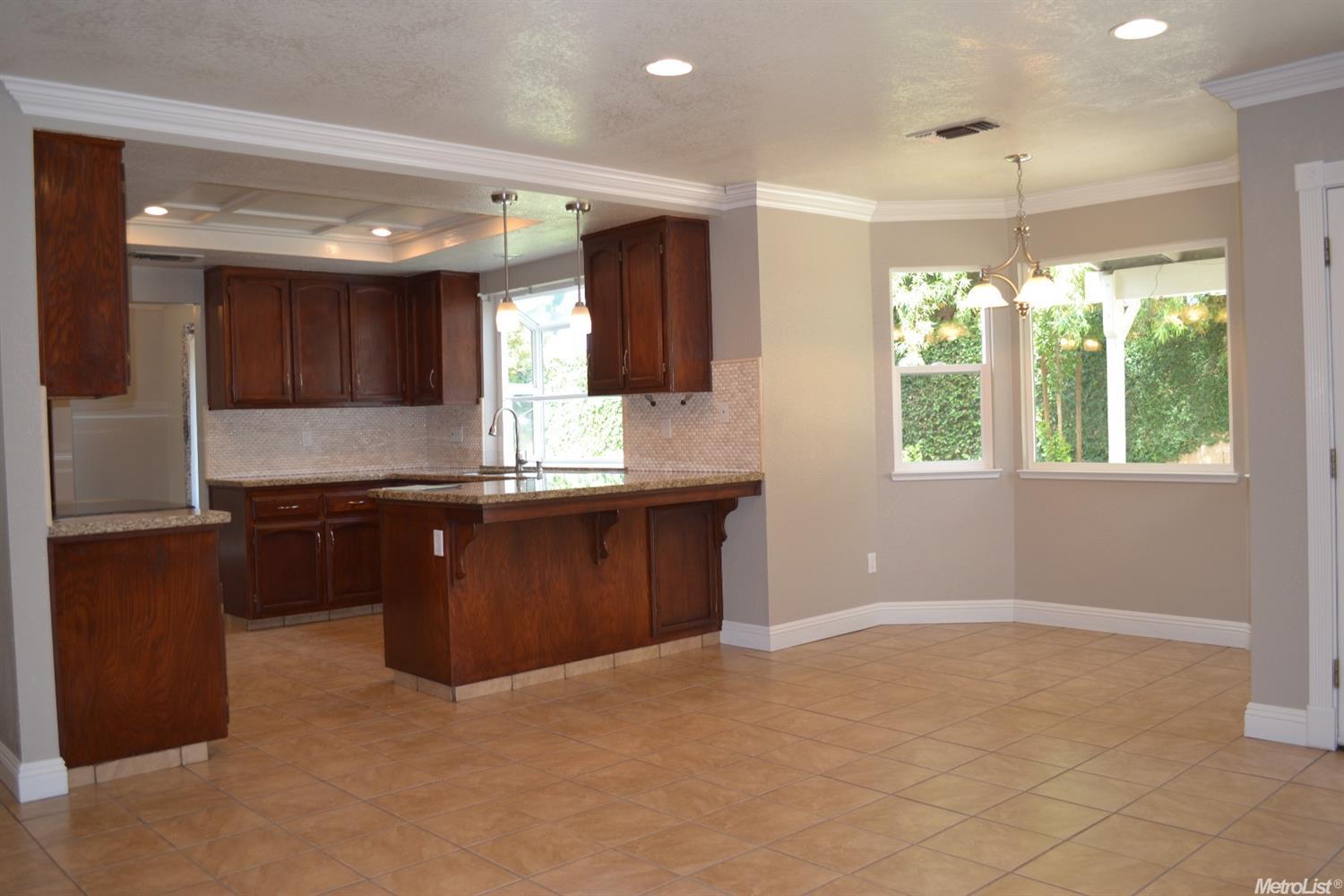 1532 Fallquist Way, Ceres, CA 95307 photo 2