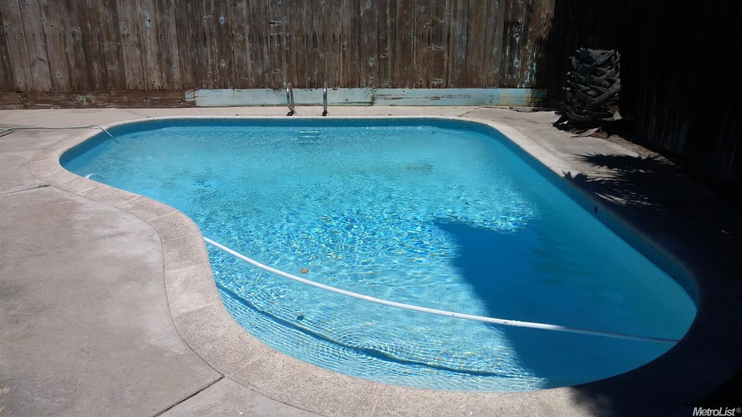 2065 E Marshall St, Turlock, CA 95380 photo 2