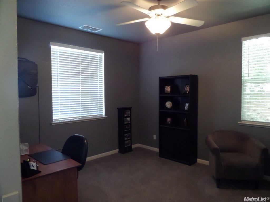 2560 Balmy Ct, Manteca, CA 95337 photo 2