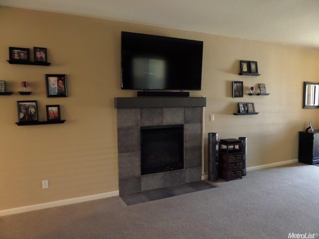 2560 Balmy Ct, Manteca, CA 95337 photo 4