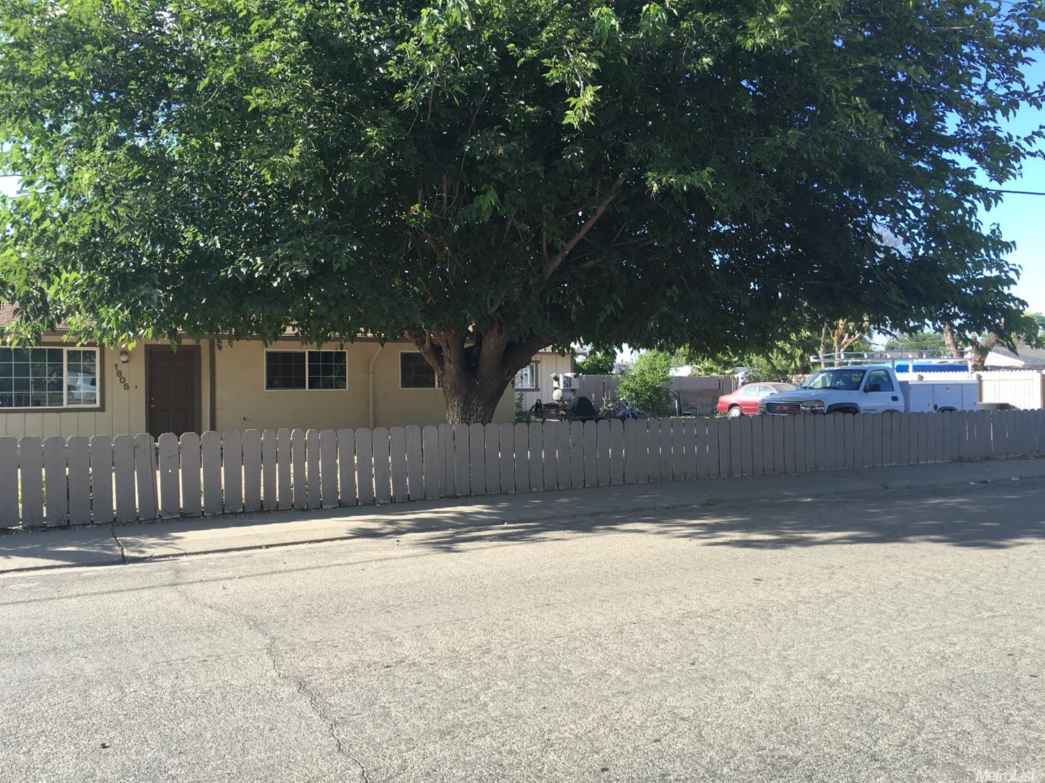 1605 Amelia St, Patterson, CA 95363 photo 3