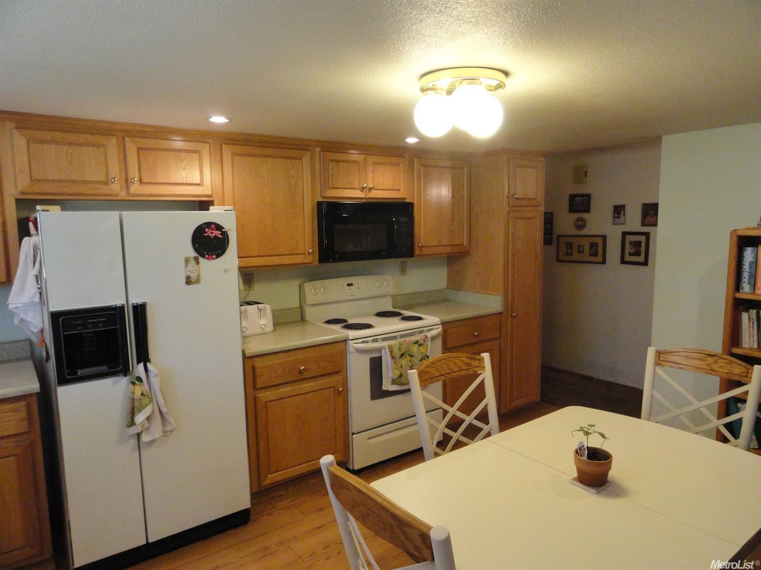2033 Venus Dr, Ceres, CA 95307 photo 4