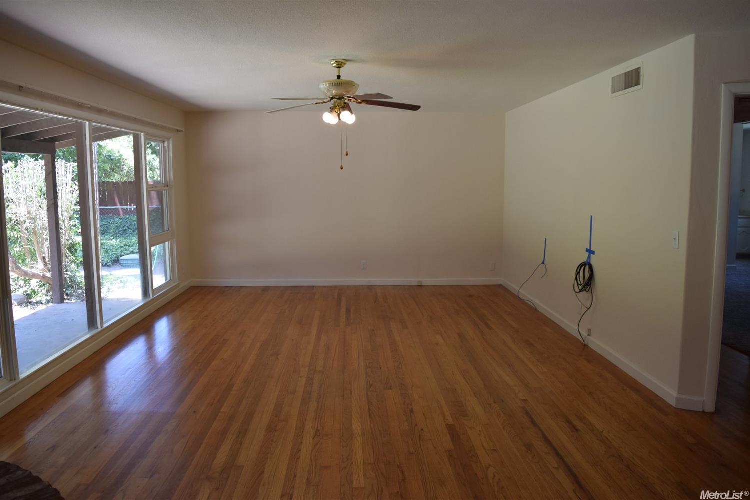 2866 Arden Ln, Merced, CA 95340 photo 2