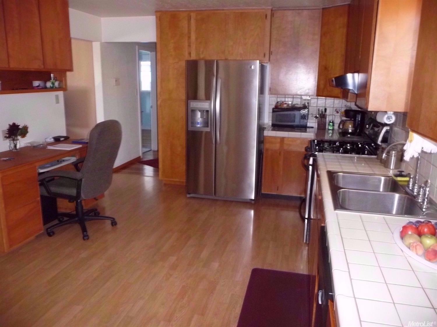 311 Mckee Ct, Ripon, CA 95366 photo 4