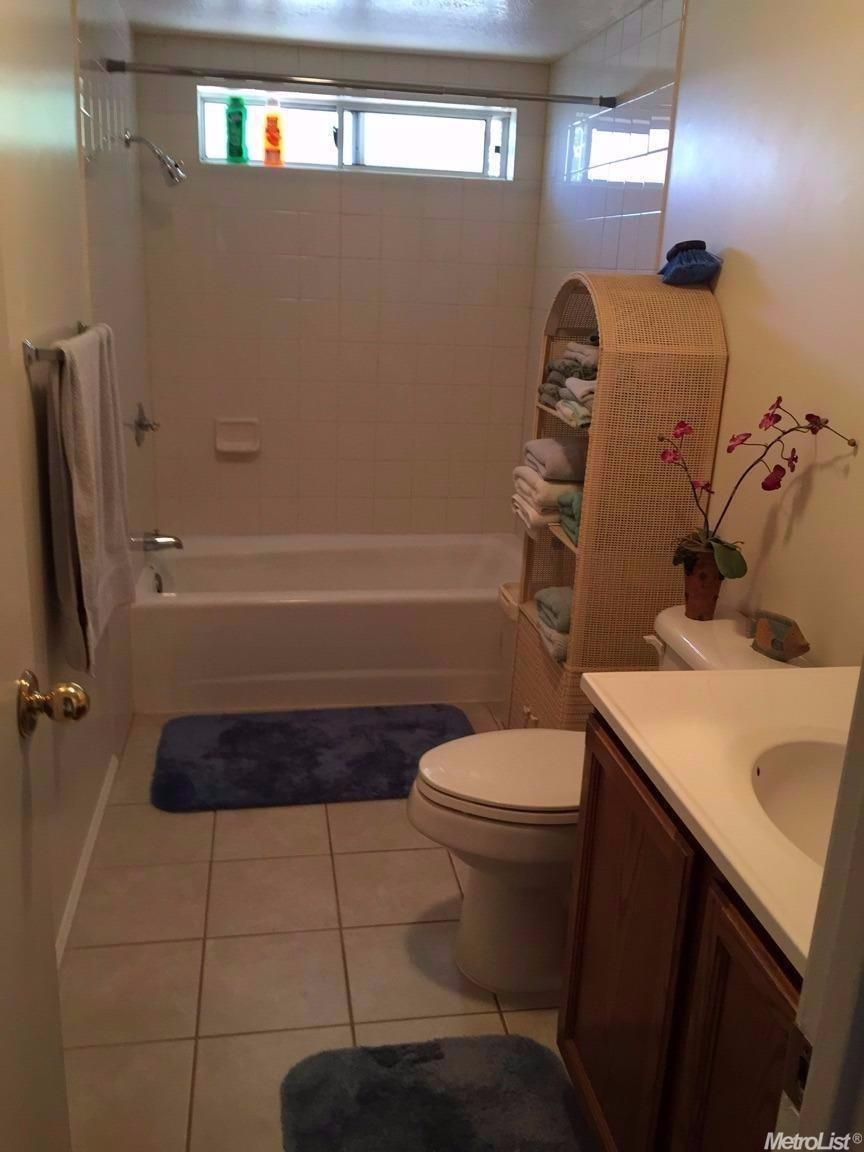 311 Mckee Ct, Ripon, CA 95366 photo 3