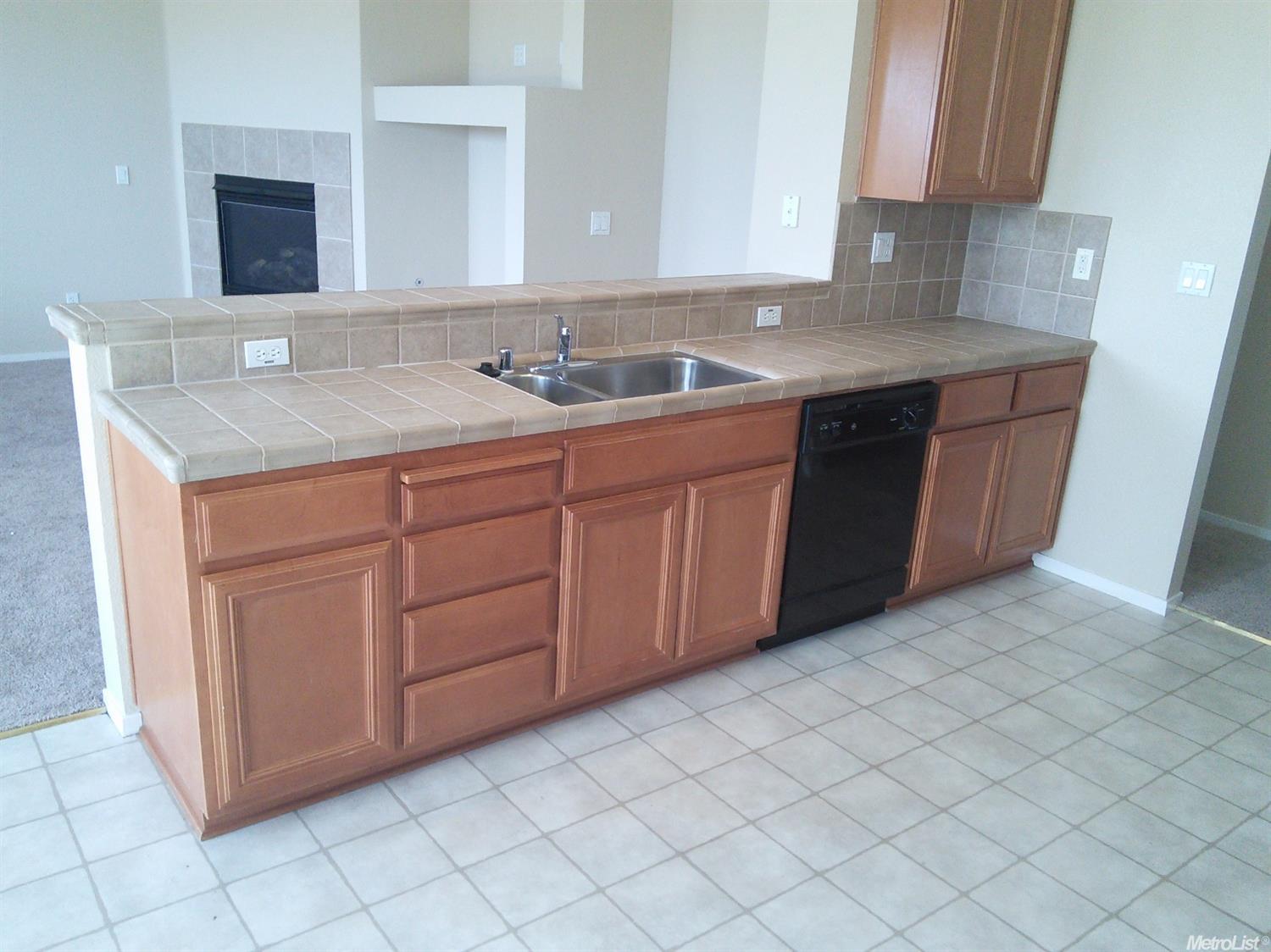 1972 Inderbitzin Way, Manteca, CA 95336 photo 6