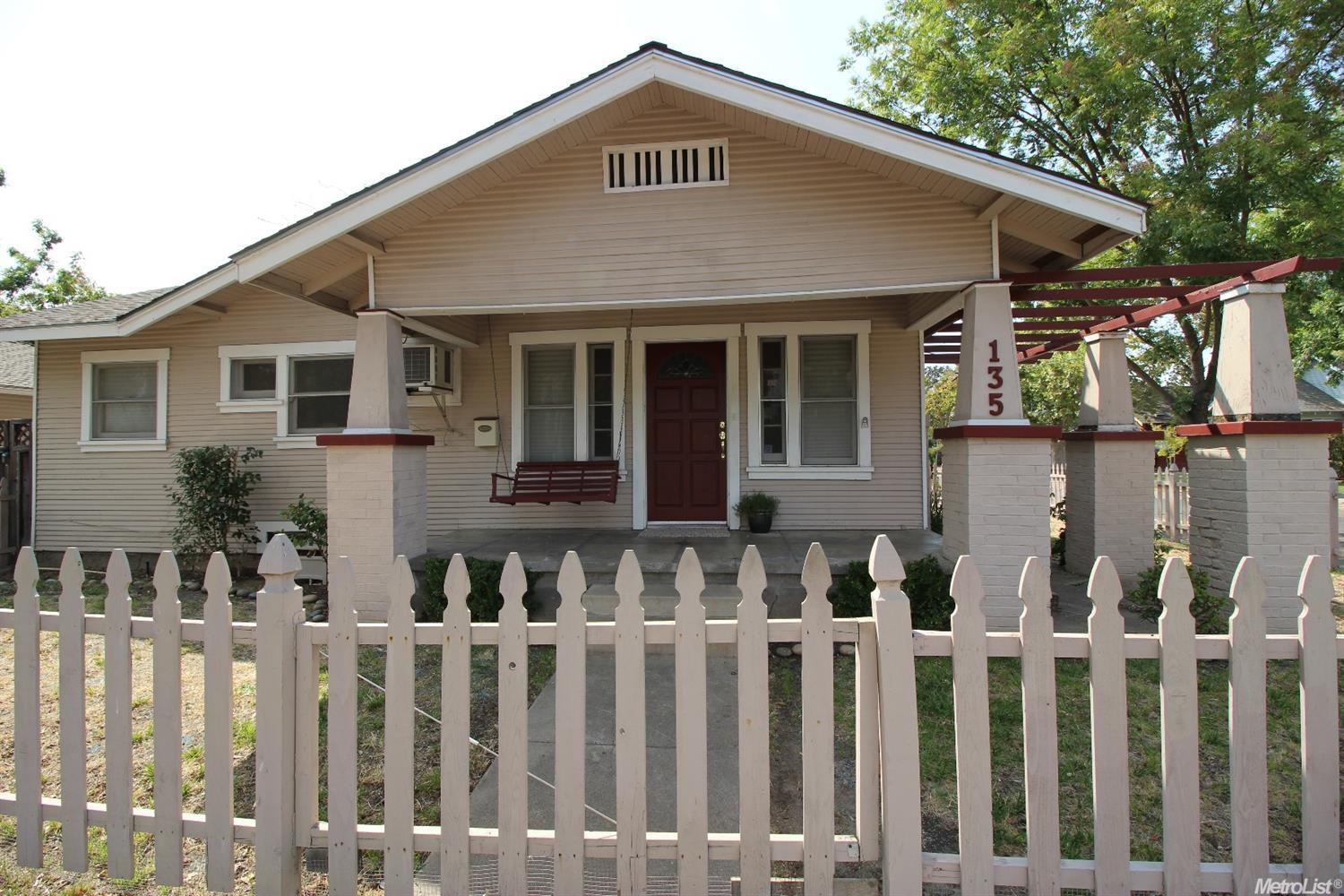 135 James St, Modesto, CA 95354 photo 2