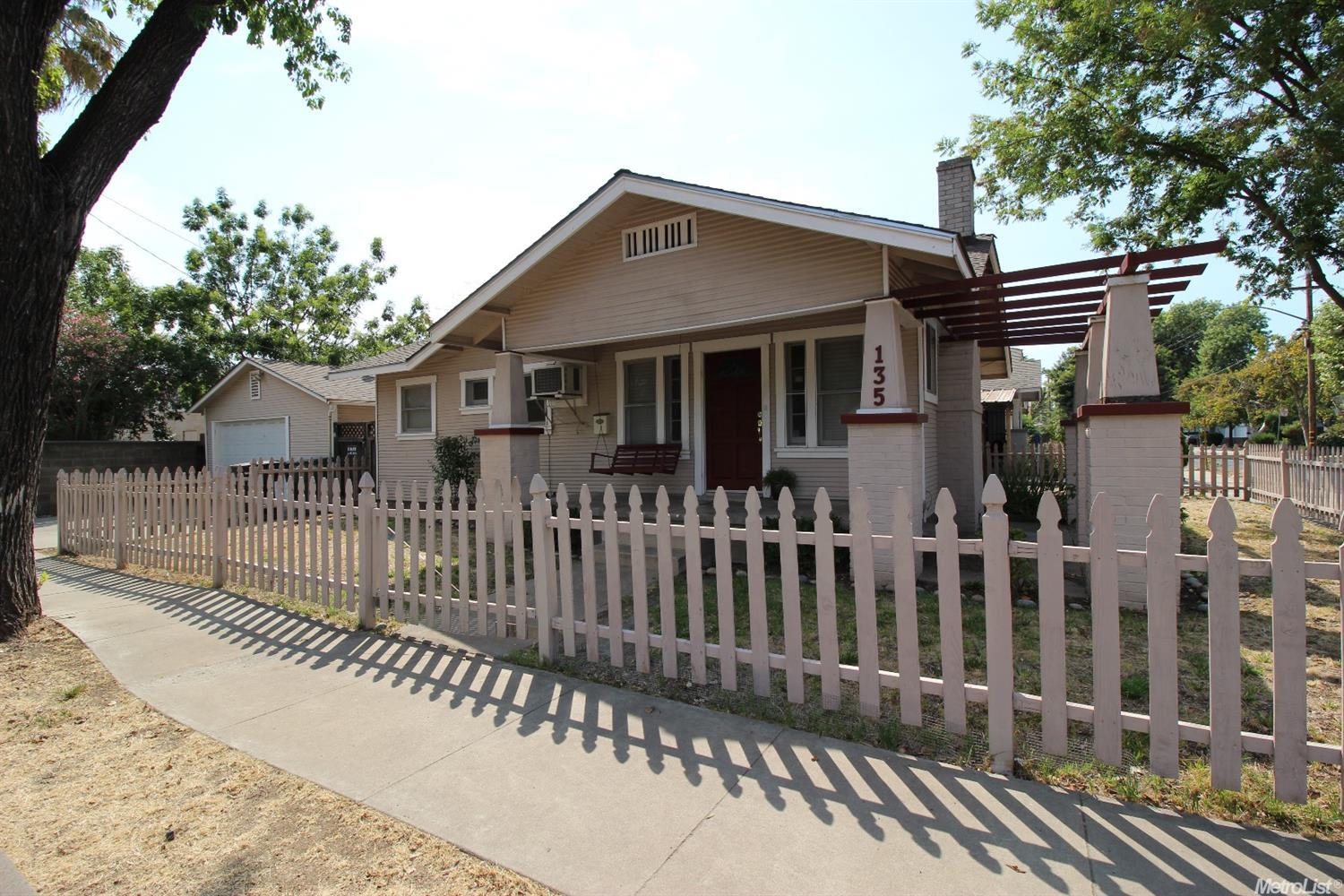 135 James St, Modesto, CA 95354 photo 1
