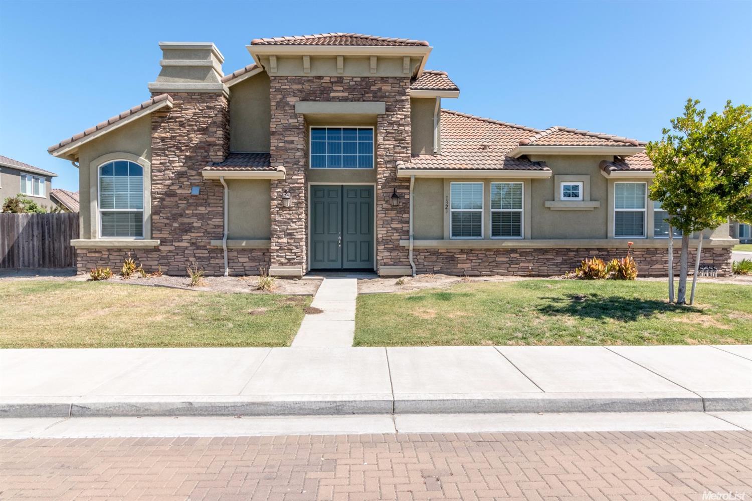 1323 Grange Way, Ripon, CA 95366 photo 1