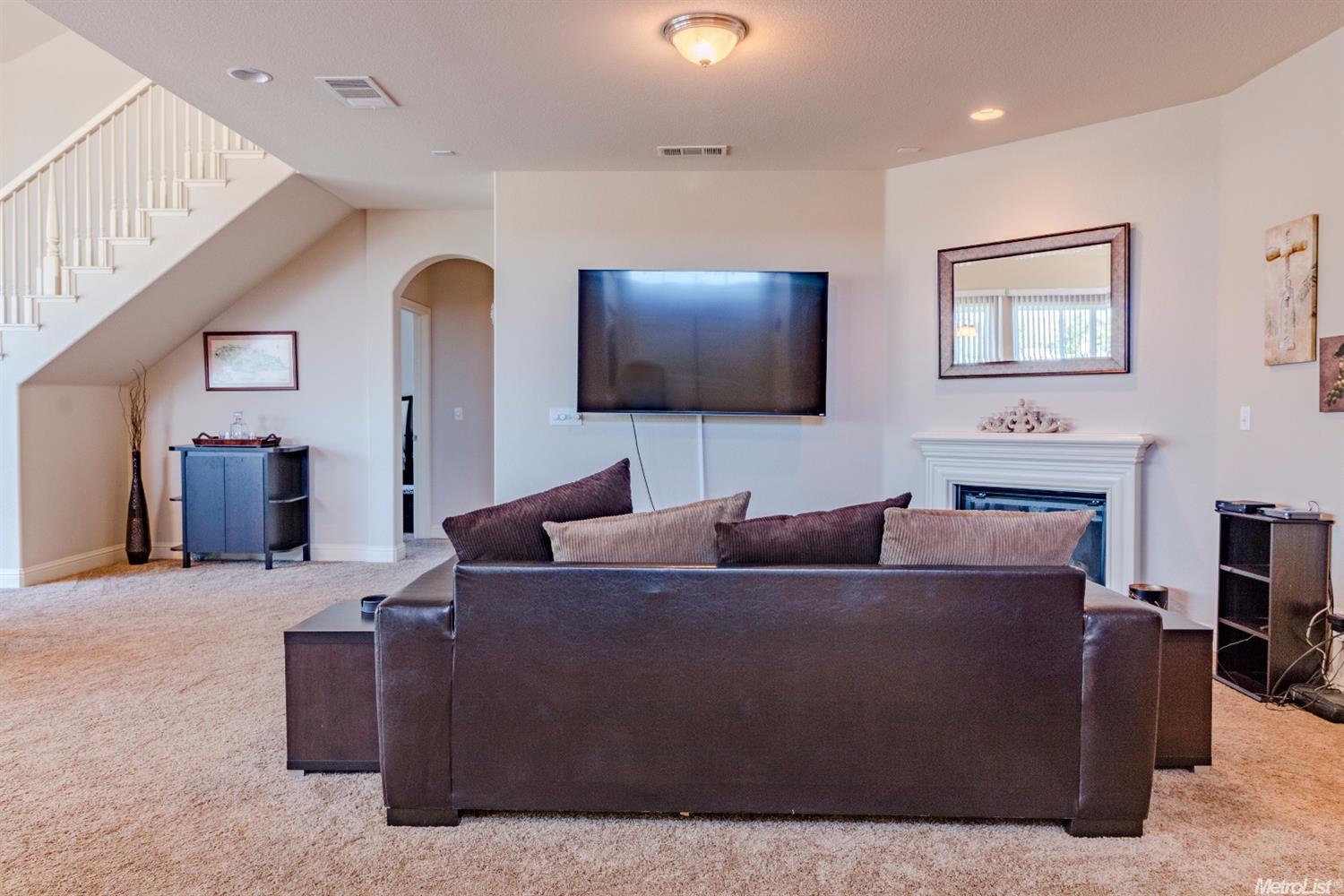 1323 Grange Way, Ripon, CA 95366 photo 5