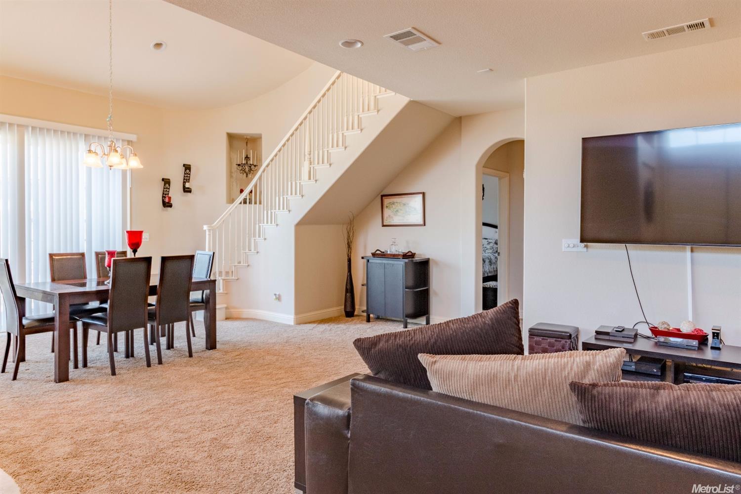 1323 Grange Way, Ripon, CA 95366 photo 7