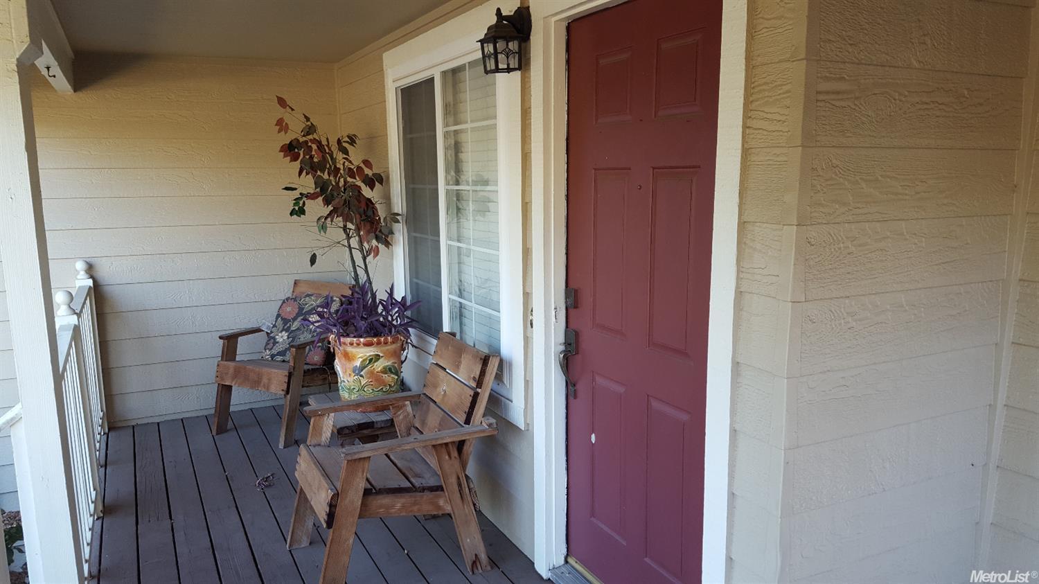1317 Vintner Ln, Modesto, CA 95358 photo 2