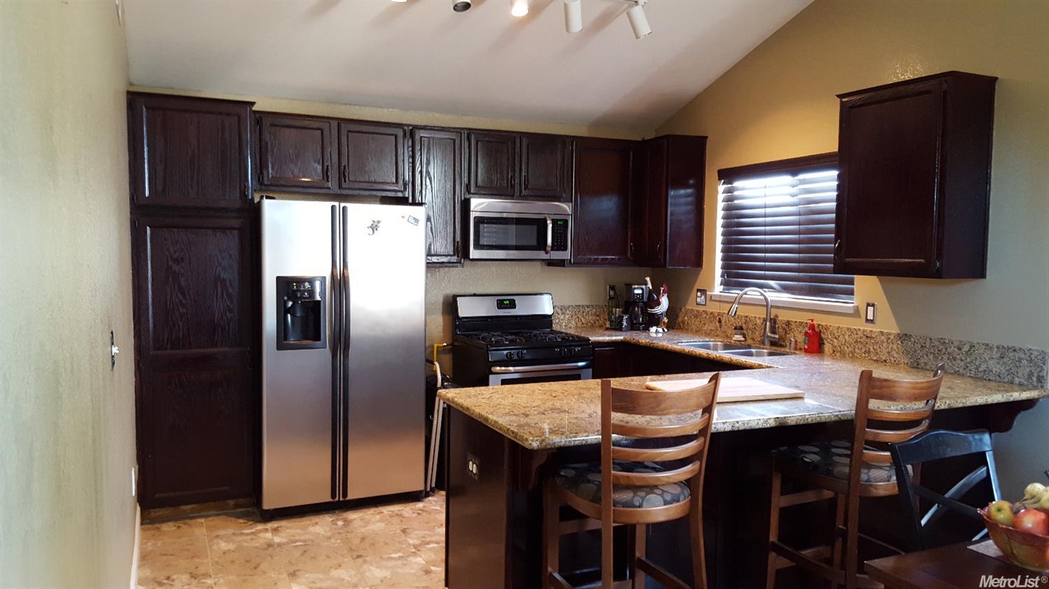 1317 Vintner Ln, Modesto, CA 95358 photo 5