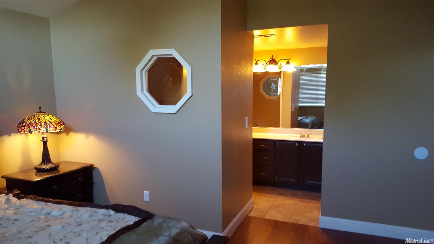 1317 Vintner Ln, Modesto, CA 95358 photo 9