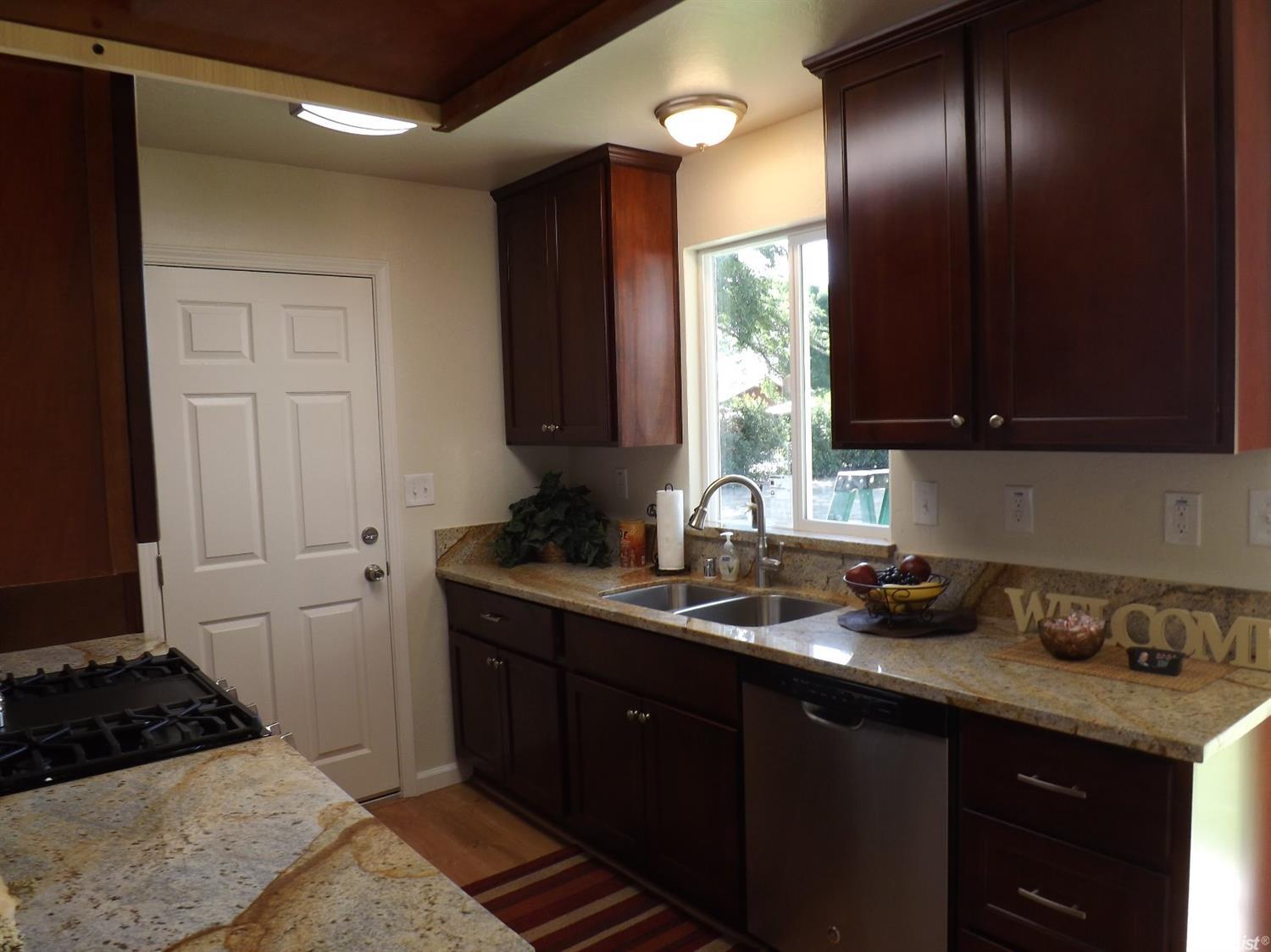 740 Craighton Ave, Elverta, CA 95626 photo 2