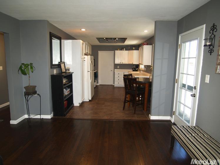 1217 Adel St, Modesto, CA 95350 photo 7