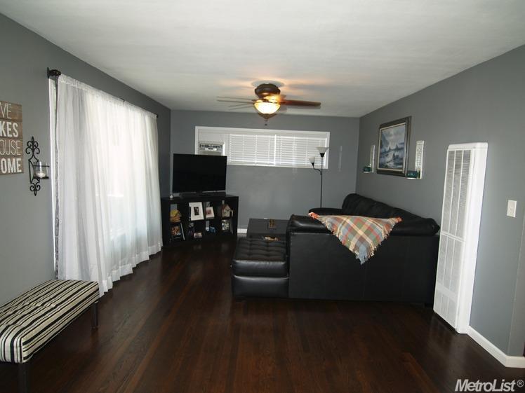 1217 Adel St, Modesto, CA 95350 photo 4