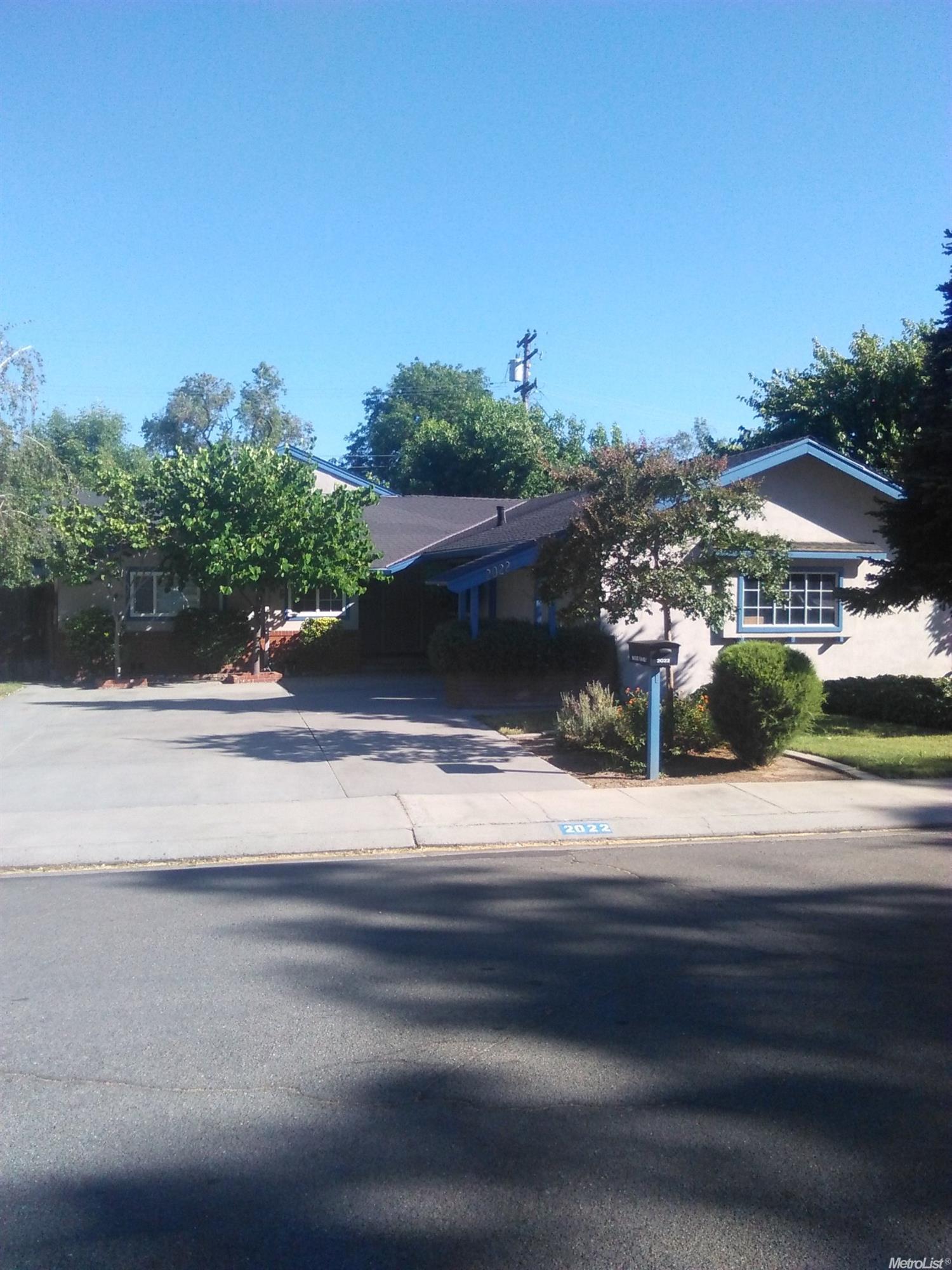 2022 Joaquin St, Modesto, CA 95350 photo 1