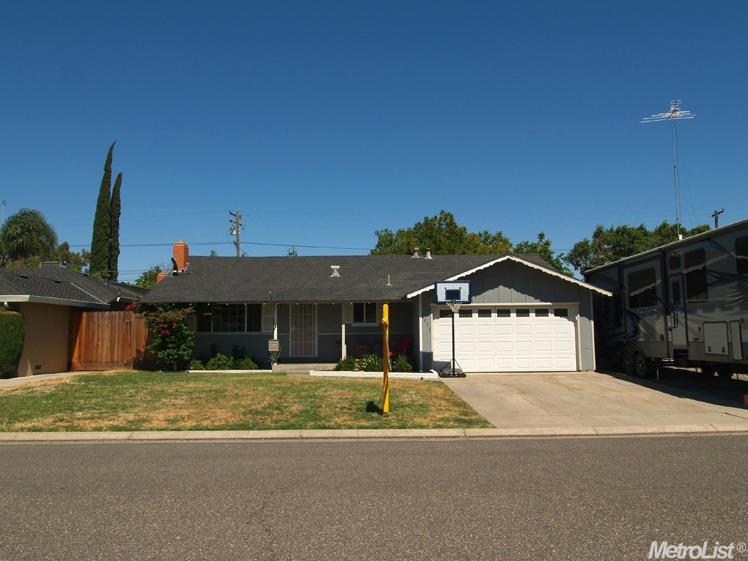 1238 Trombetta Ave, Modesto, CA 95350 photo 1