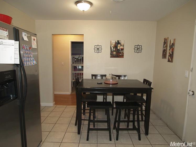 1238 Trombetta Ave, Modesto, CA 95350 photo 8