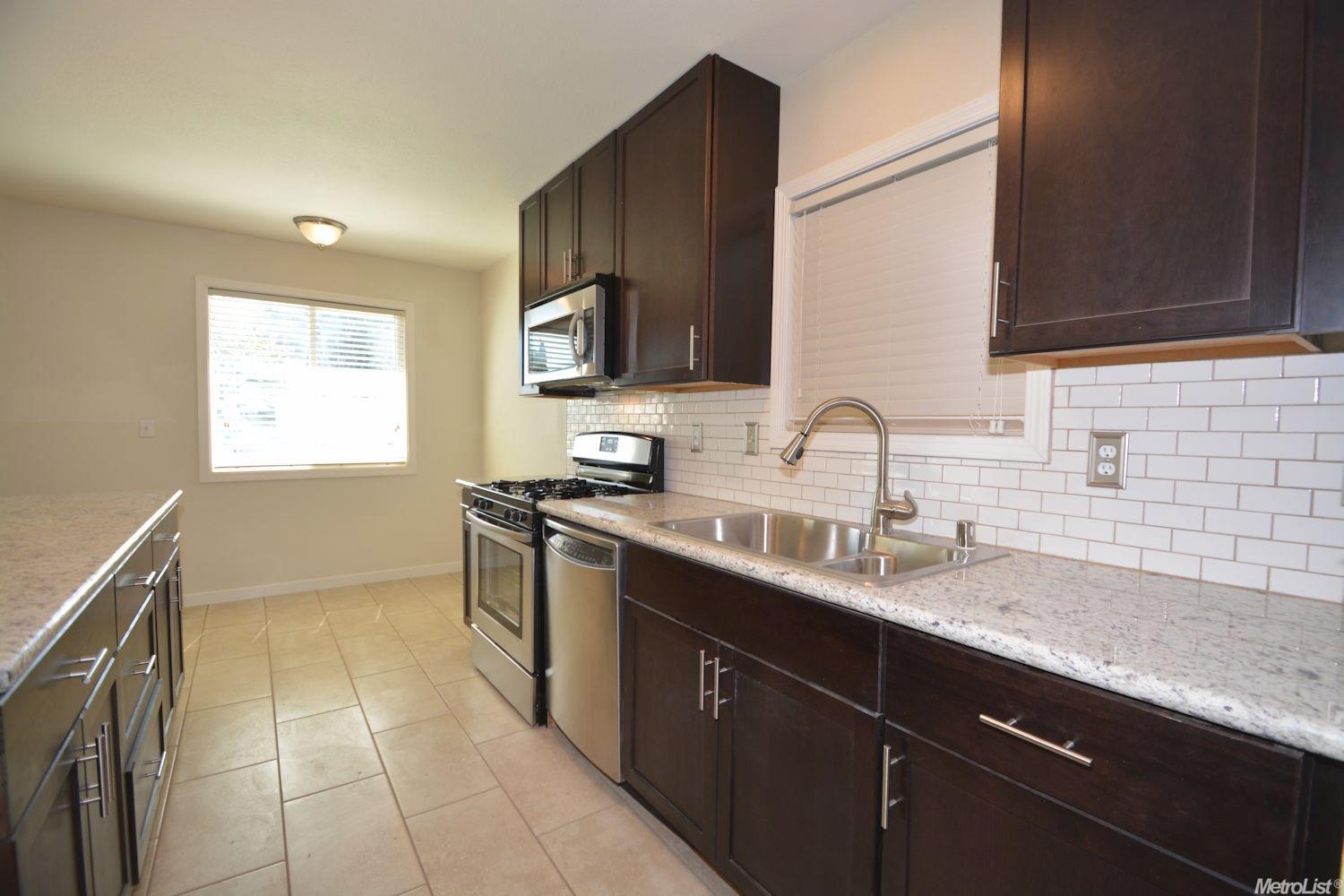 325 C St, Empire, CA 95357 photo 8