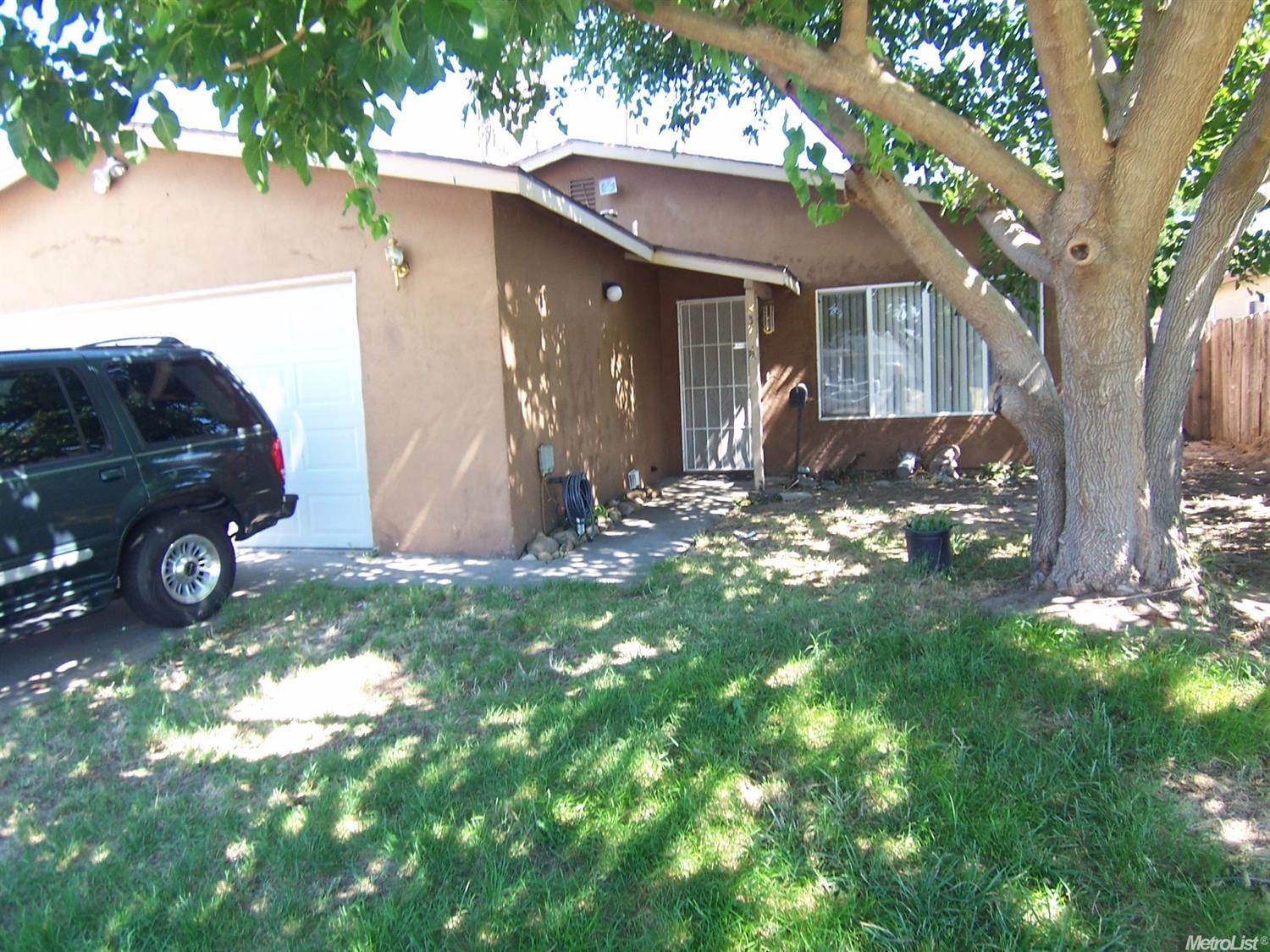837 Rancho Way, Manteca, CA 95336 photo 2