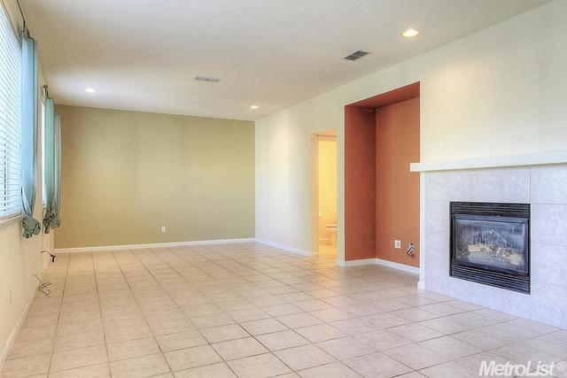 4493 Morning Brook Ln, Tracy, CA 95377 photo 8