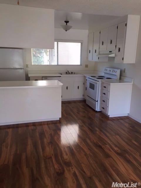 2064 Alta Loma St, Davis, CA 95616 photo 3