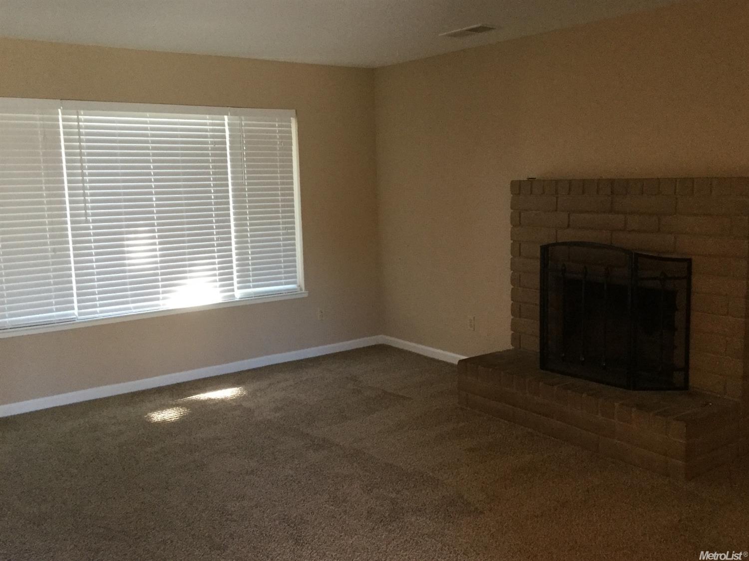 2029 Forest Ln, Manteca, CA 95336 photo 5
