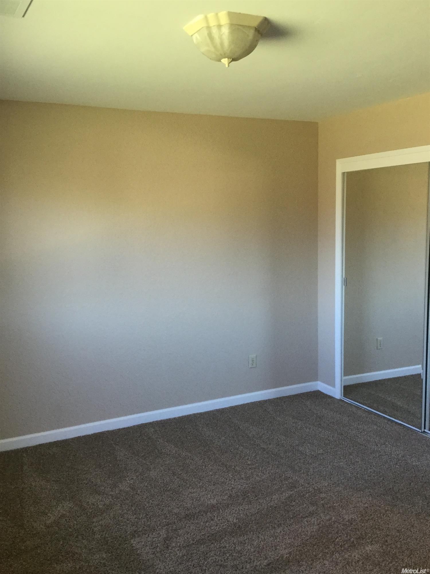 2029 Forest Ln, Manteca, CA 95336 photo 7