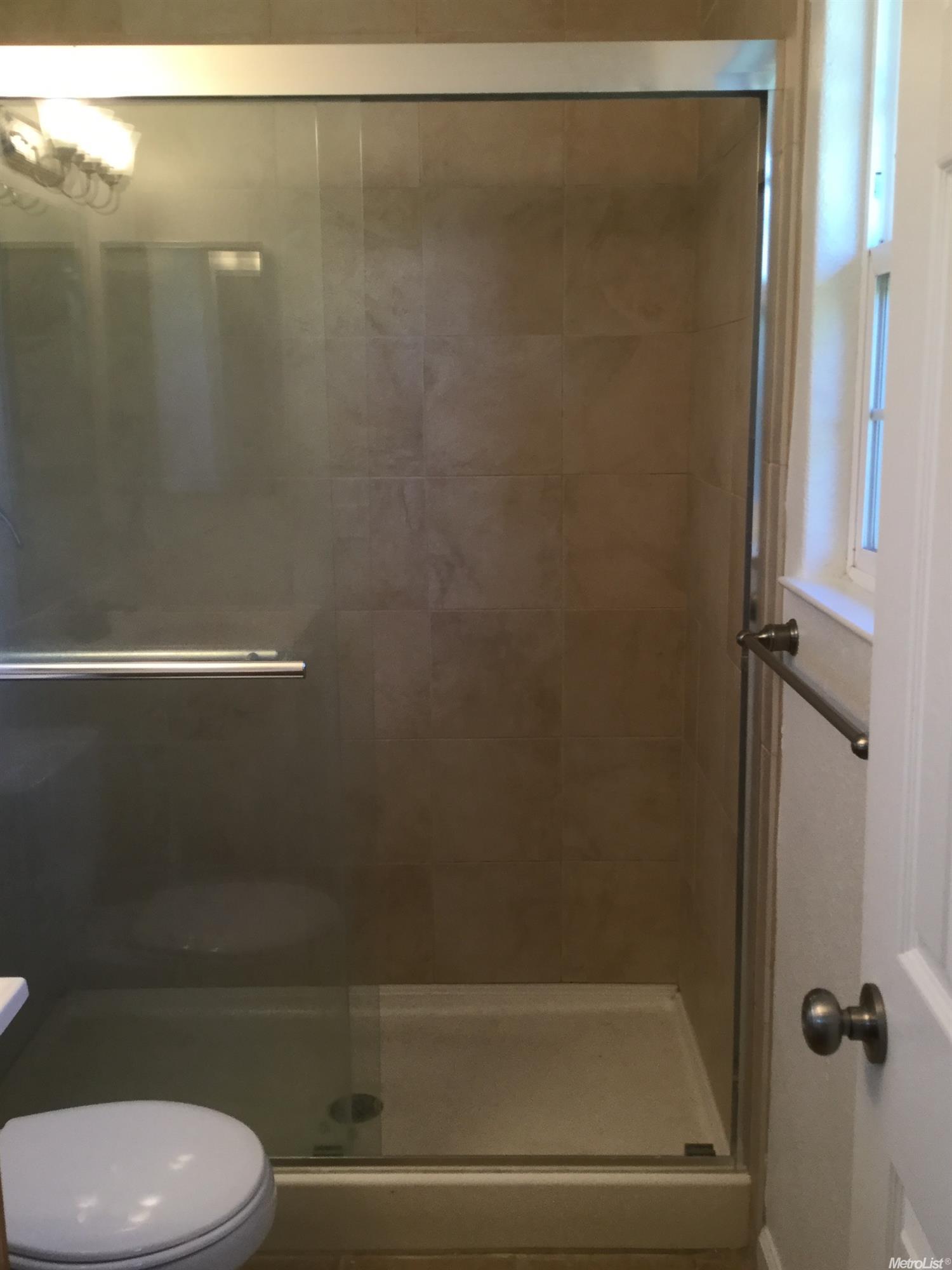 2029 Forest Ln, Manteca, CA 95336 photo 8