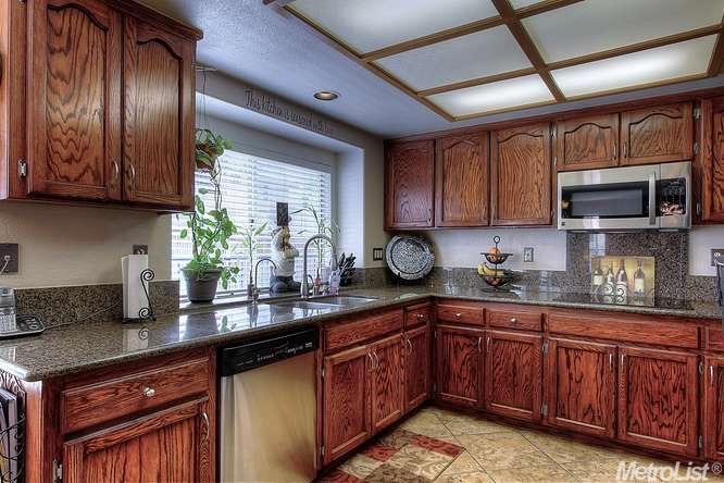 800 Petrig St, Tracy, CA 95376 photo 3