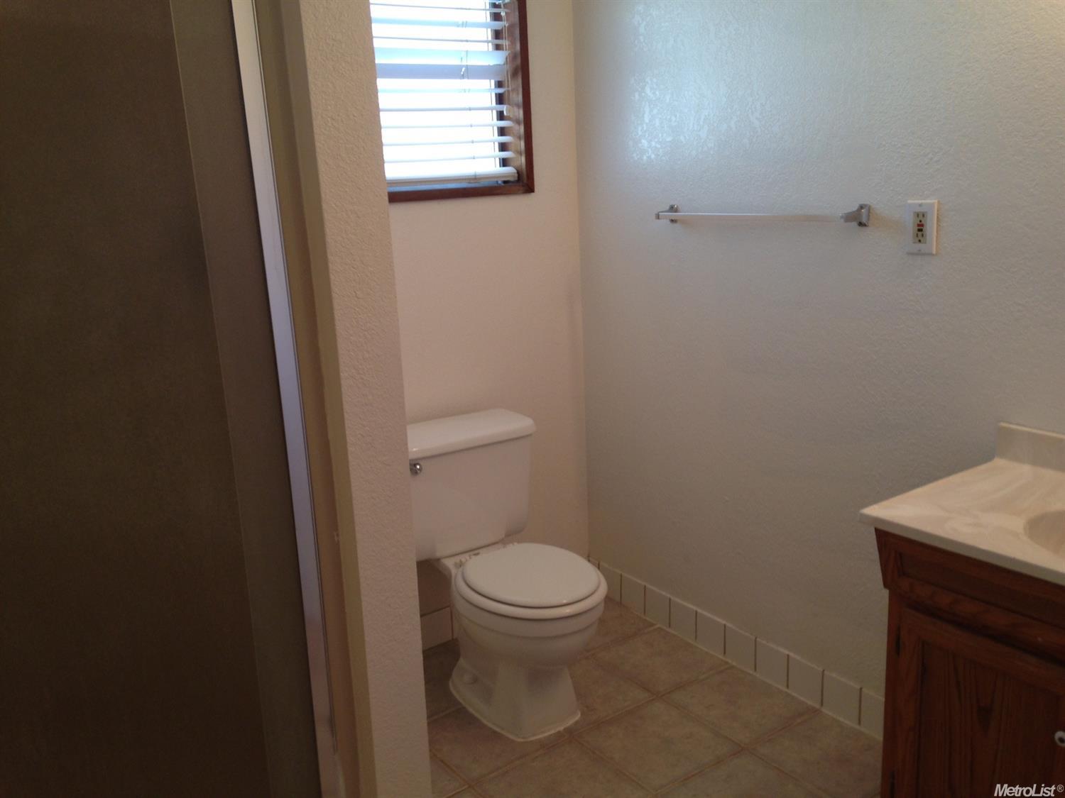 2530 Lillian Ln, Carmichael, CA 95608 photo 18